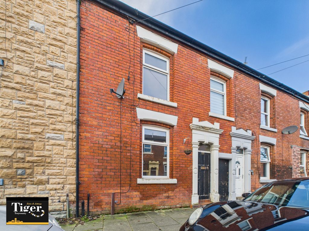 Property photo 1 of 9 Cam02176G0-Pr0779-Still009