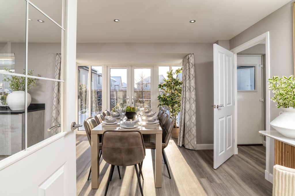 Property photo 2 of 10 Dev002497_Ballater_H469_08