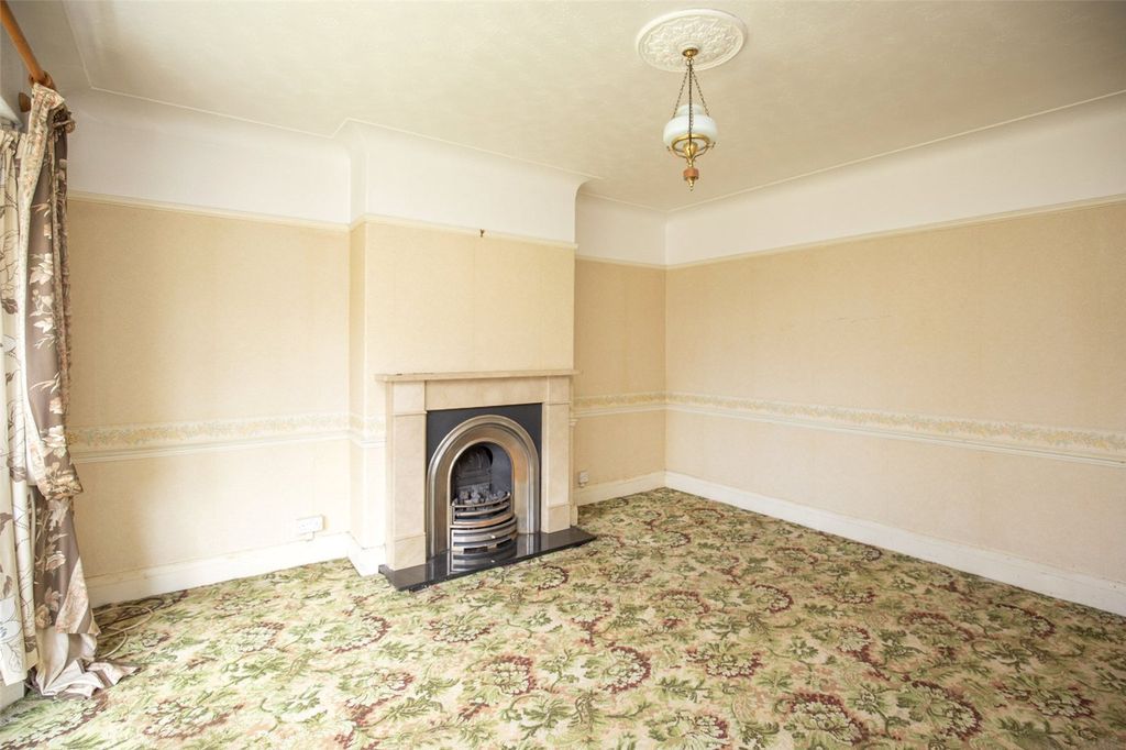 Property photo 3 of 20 Picture No. 05