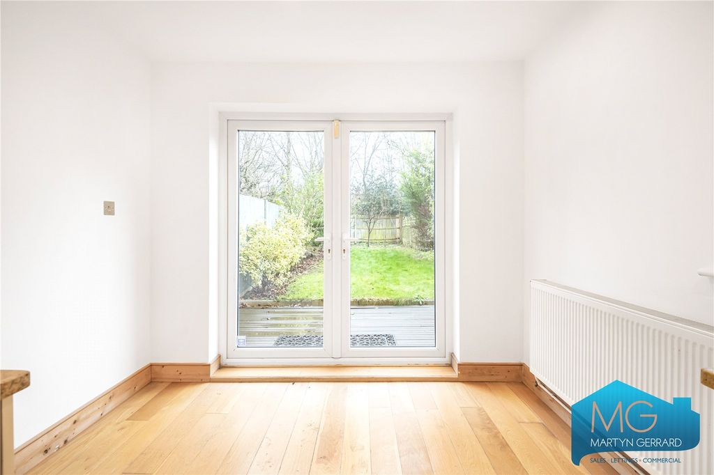 Property photo 3 of 25 Picture No. 06