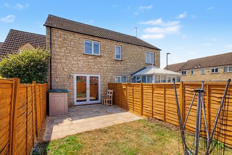 Property photo 1 of 9 333170