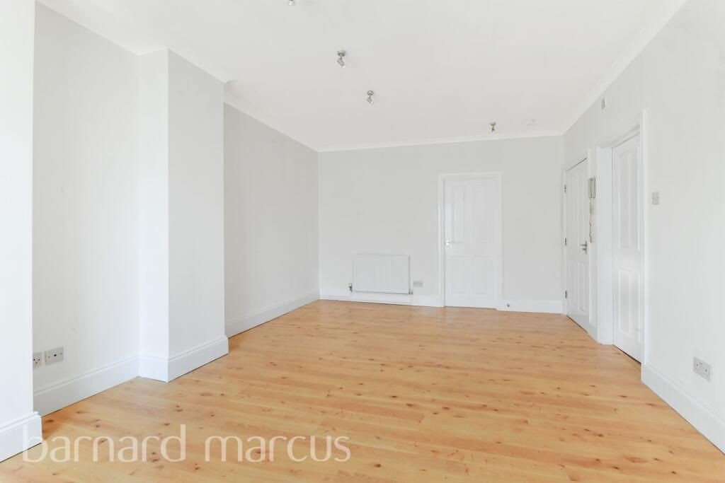 Property photo 3 of 8 Reception Room