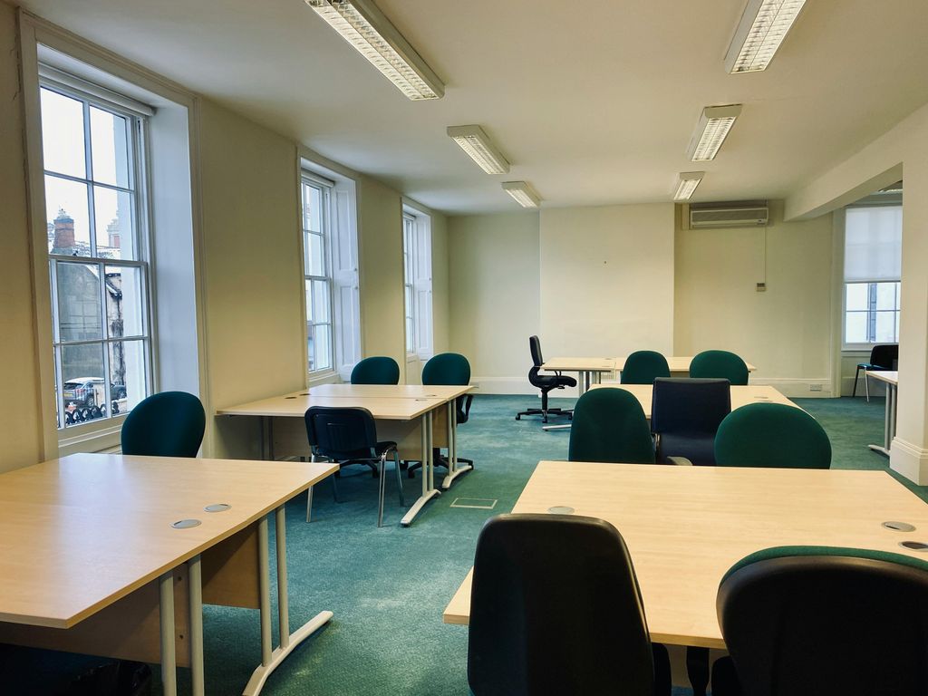 Property photo 3 of 5 Img_E1378.Jpg