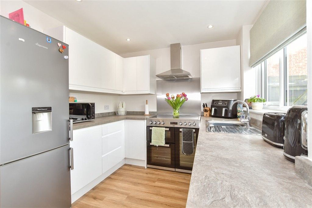 Property photo 2 of 14 Kitchen