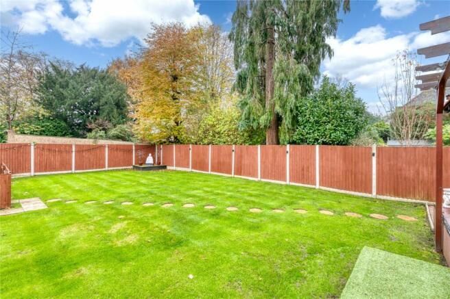 Property photo 2 of 5 Garden