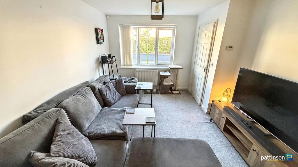 Property photo 2 of 21