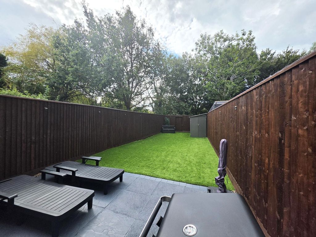 Property photo 1 of 20 Rear Garden