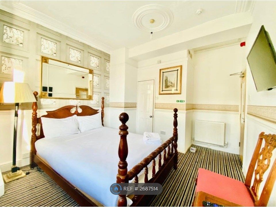 Property photo 2 of 3