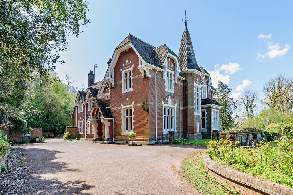 Property photo 1 of 19 Ringshill Place