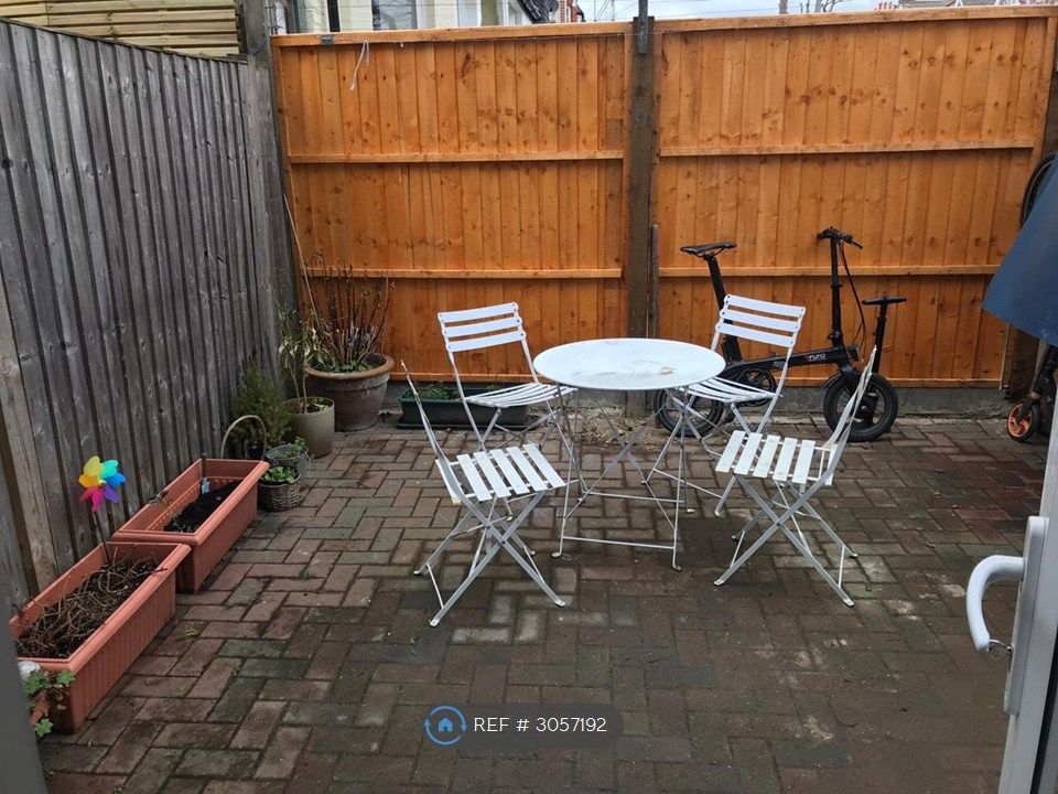 Property photo 3 of 10