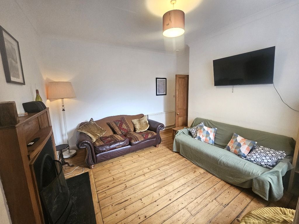 Property photo 2 of 11 Photo 2