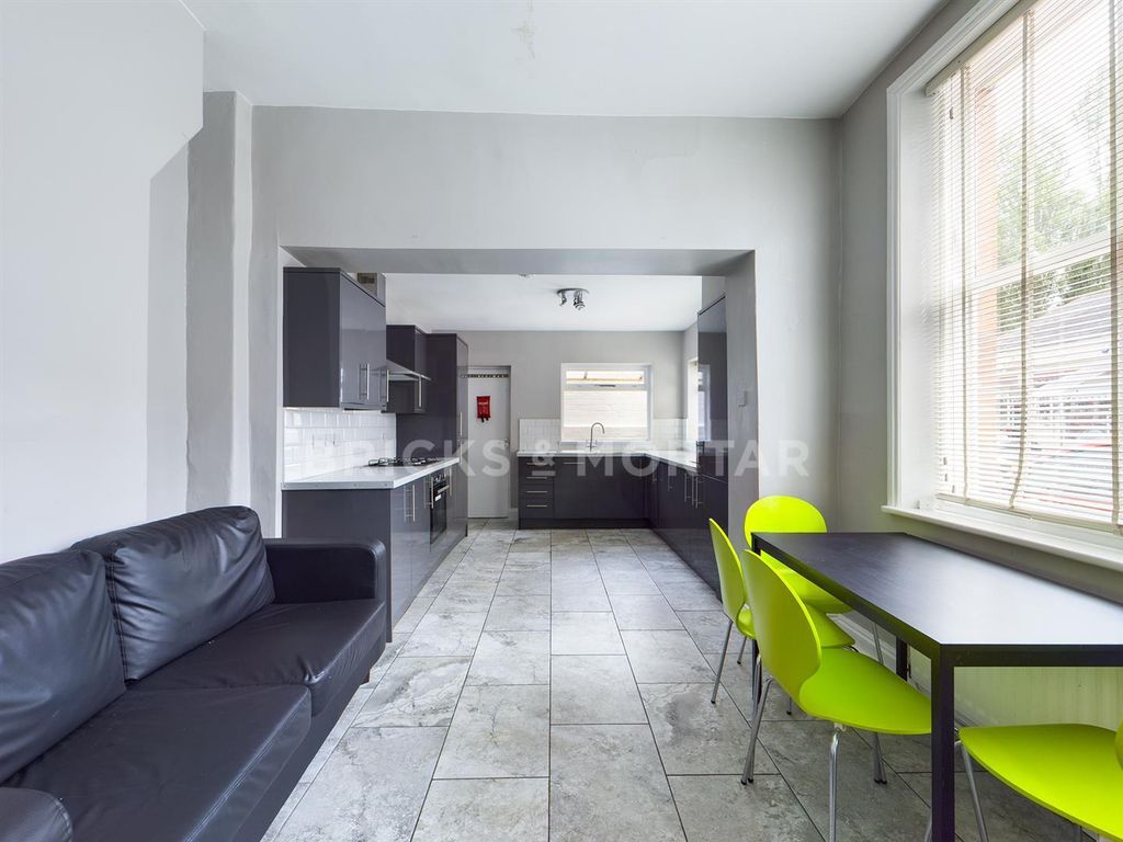 Property photo 1 of 14 Qjn13Yq3Ikqvtryt-4Jxva.Jpg