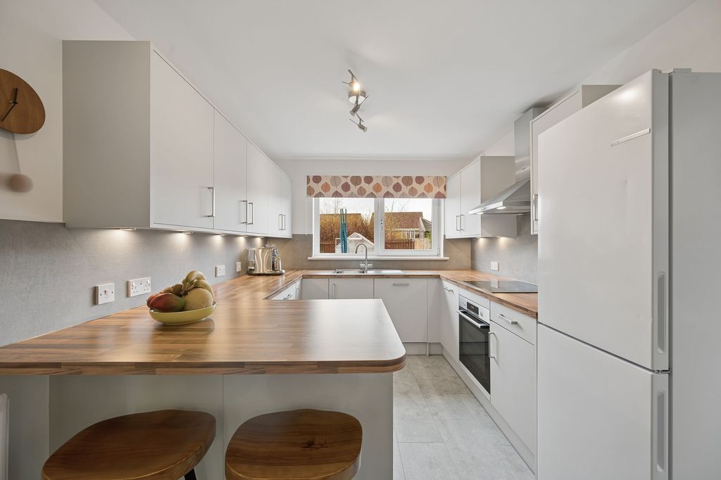 Property photo 2 of 35 Kitchen/ Diner