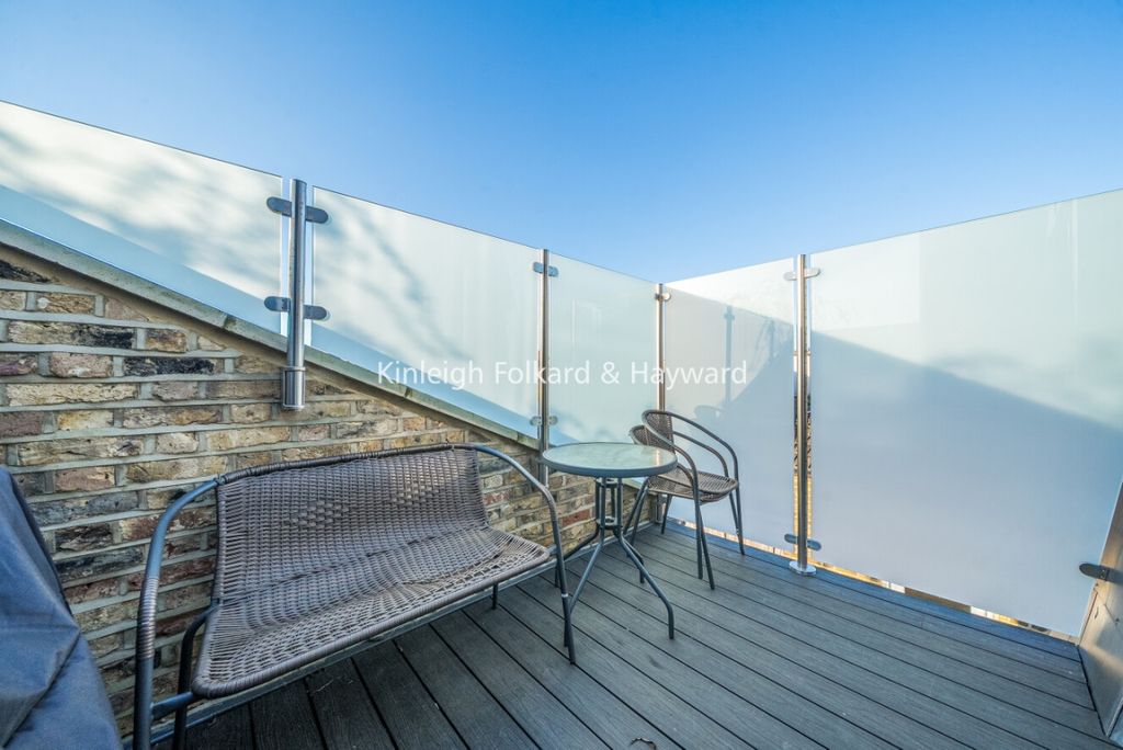 Property photo 3 of 6 028Ed908-c448-4A87-9