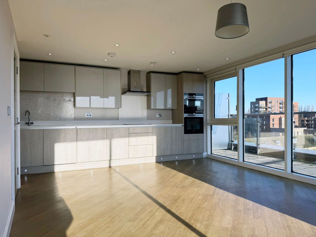 Property photo 2 of 24