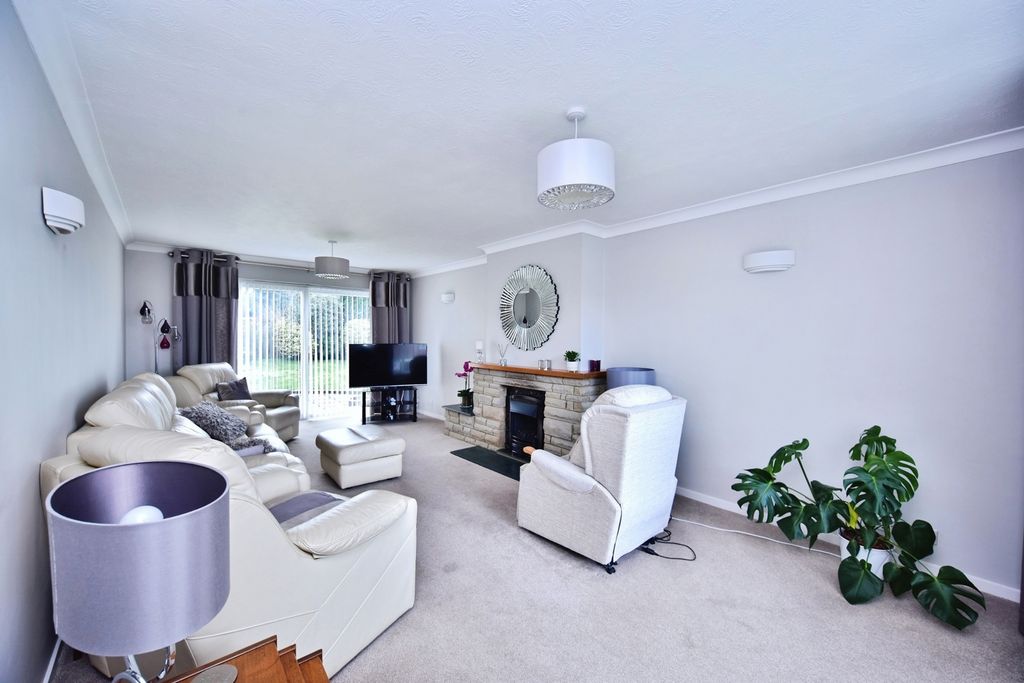 Property photo 3 of 20 Pbox-Img.Jpg