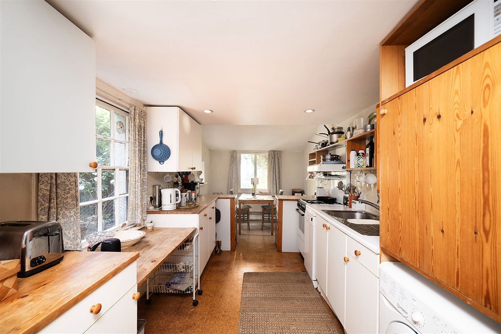 Property photo 2 of 16 Kitchen