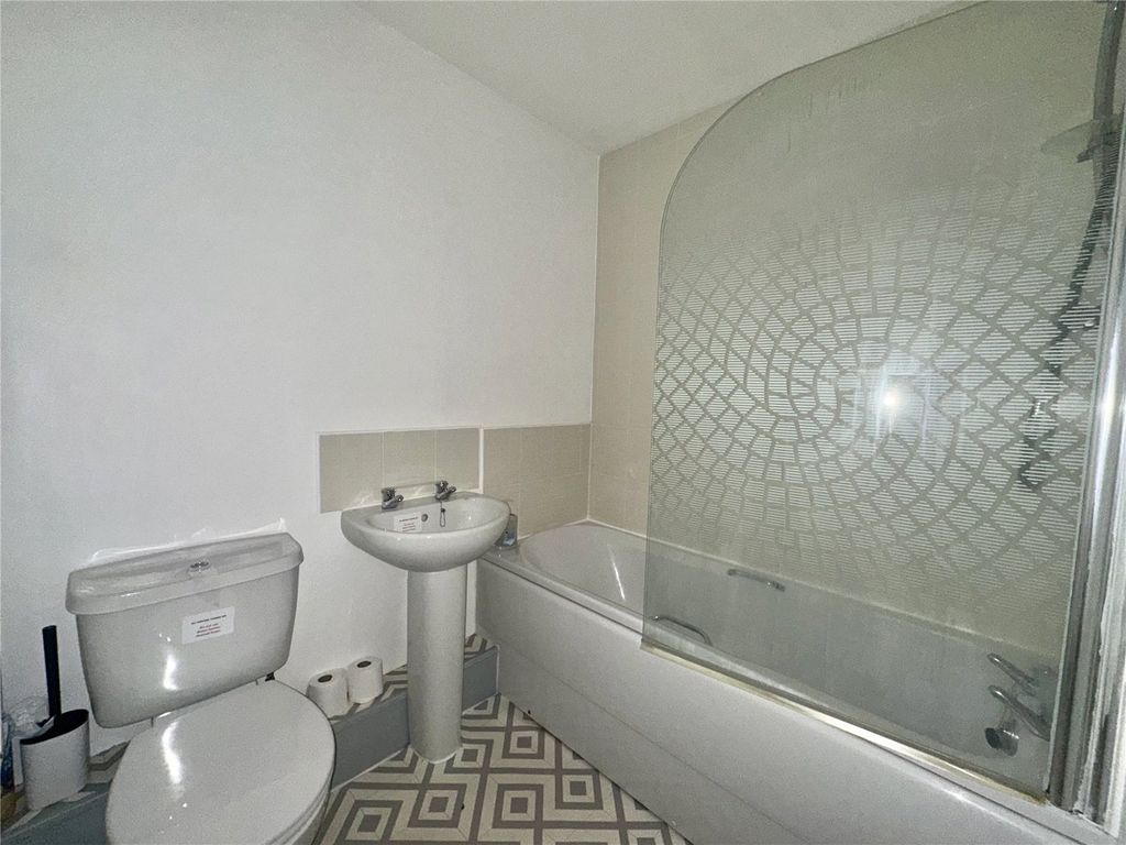 Property photo 3 of 8 Picture No. 01