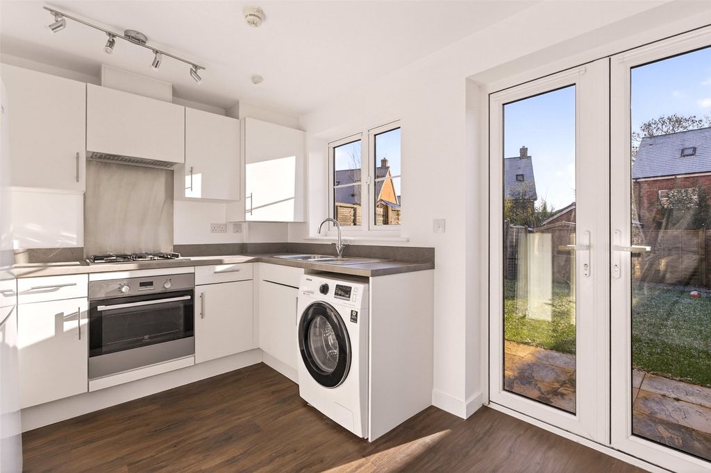 Property photo 3 of 16 Picture No. 15