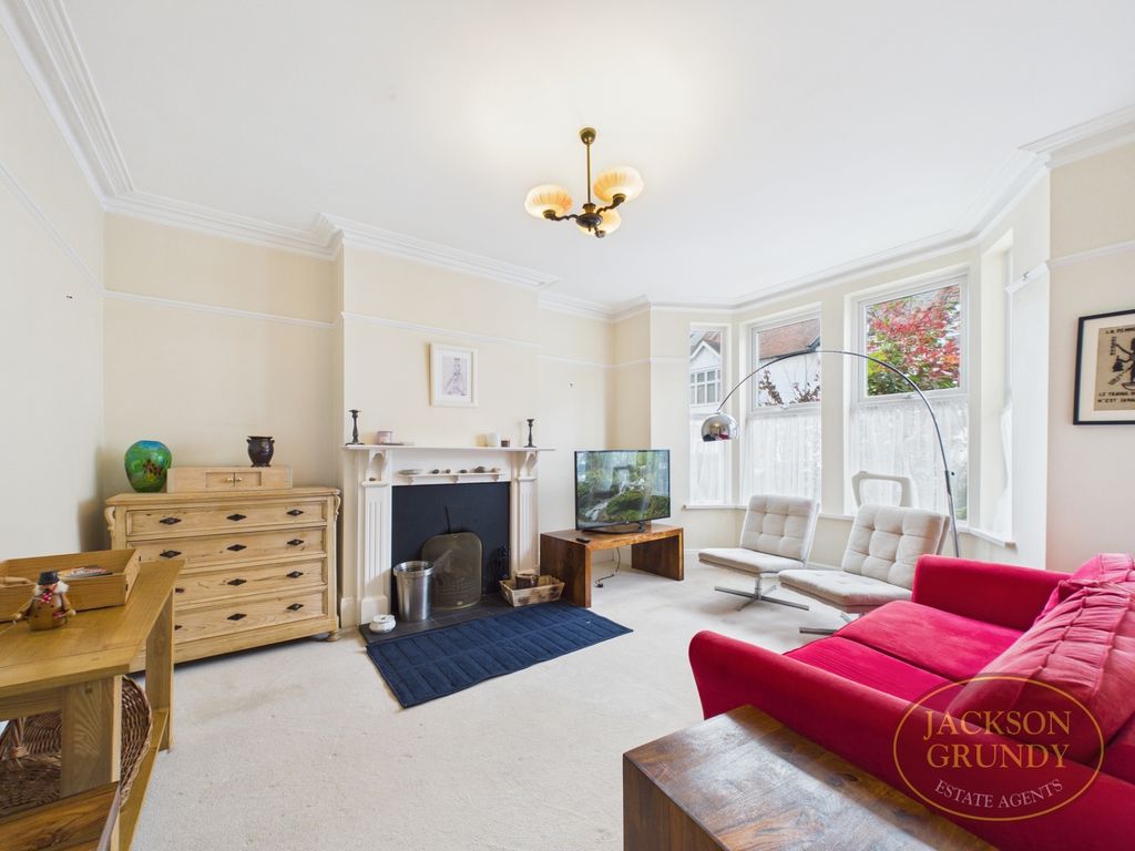 Property photo 2 of 20 Birchfield Road