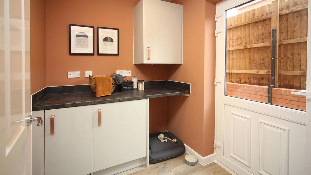 Property photo 3 of 9