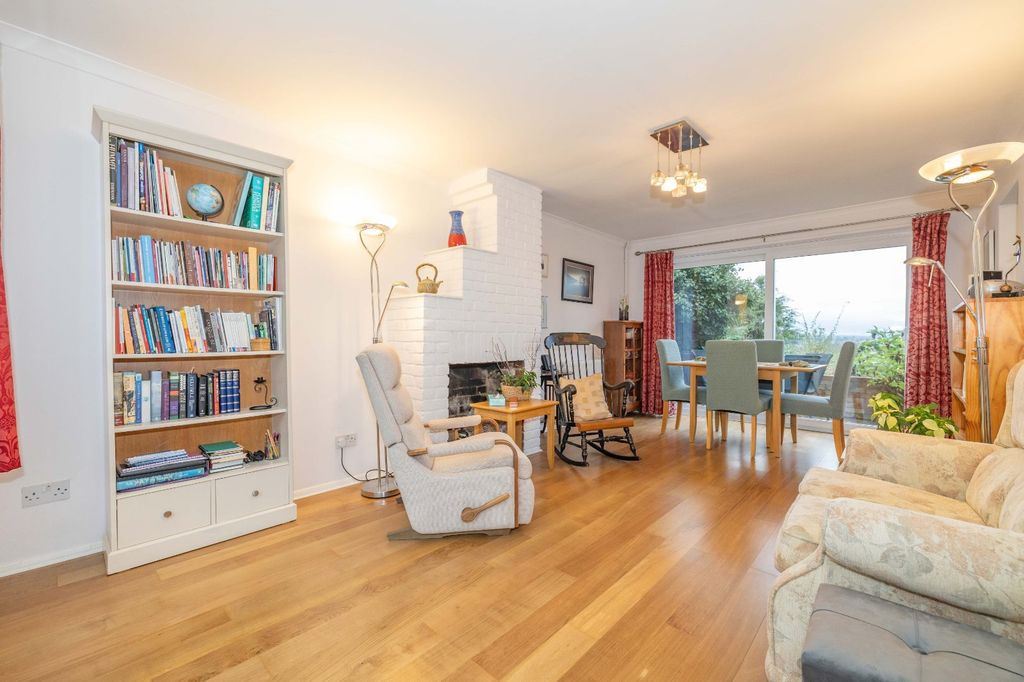 Property photo 3 of 20 Picture 3