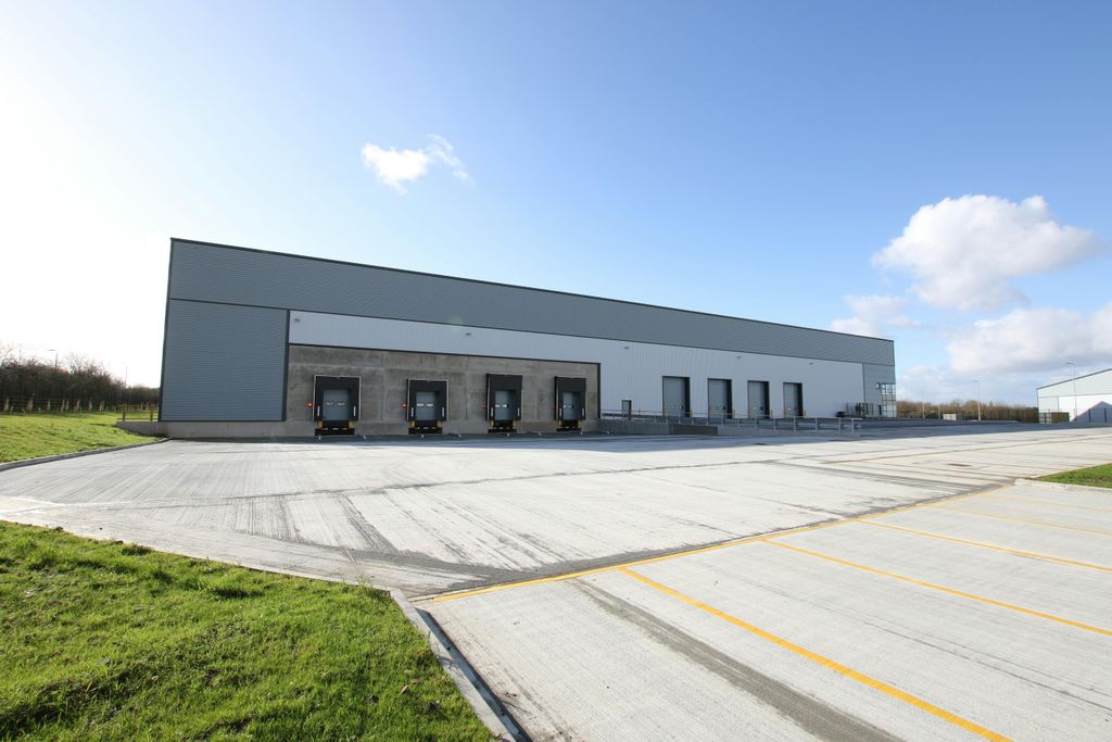 Property photo 3 of 9 L7D_5075.Jpg