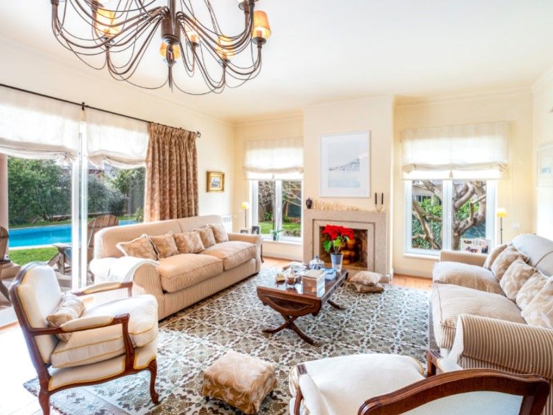 Property photo 2 of 49