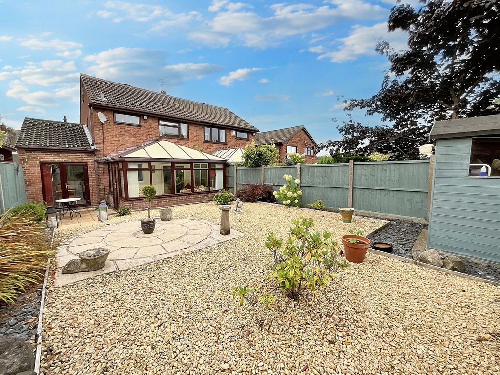 Property photo 2 of 26