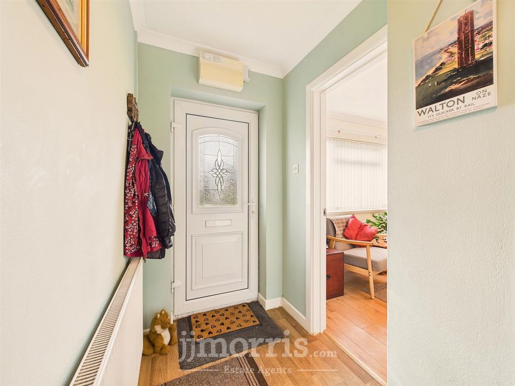 Property photo 2 of 25 Entrance Hall