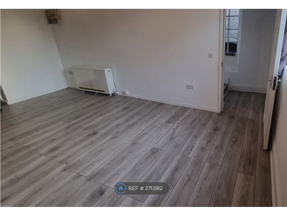 Property photo 3 of 3