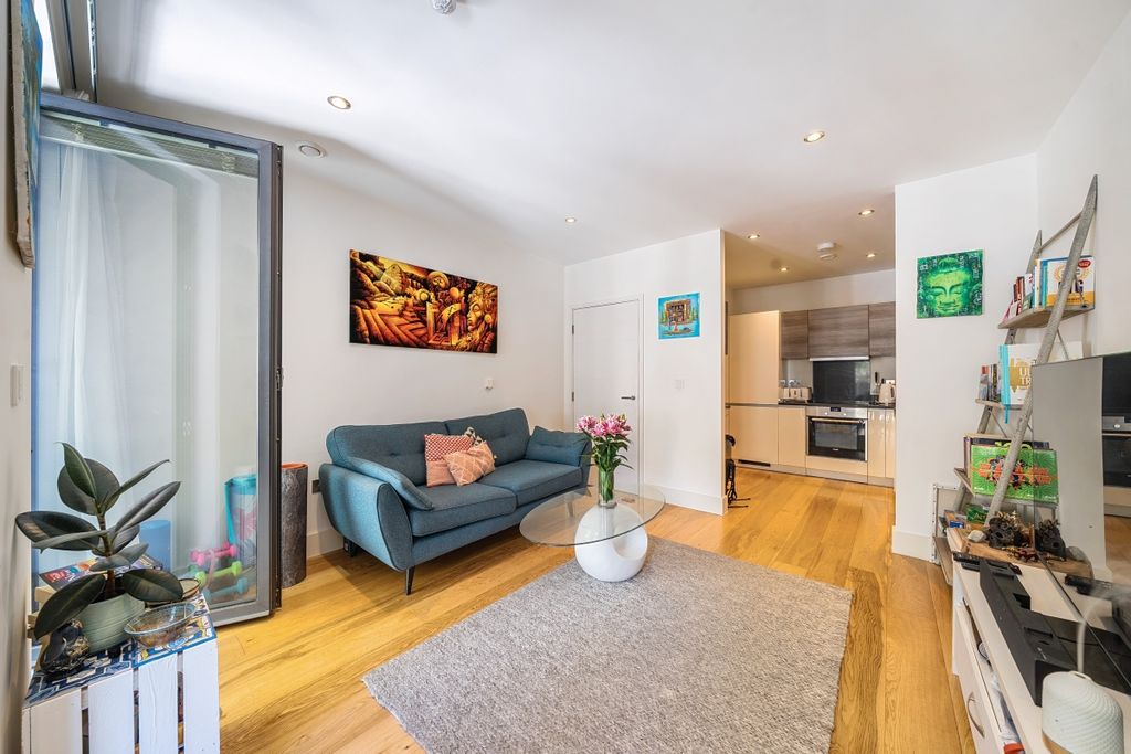 Property photo 3 of 13 1344673-13-68B056...