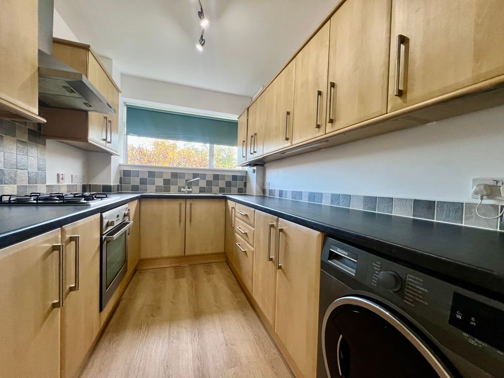 Property photo 3 of 12 Img_0483