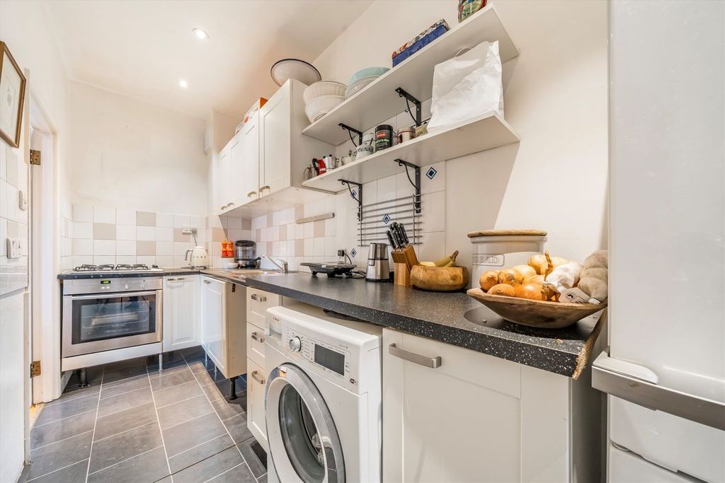 Property photo 3 of 7