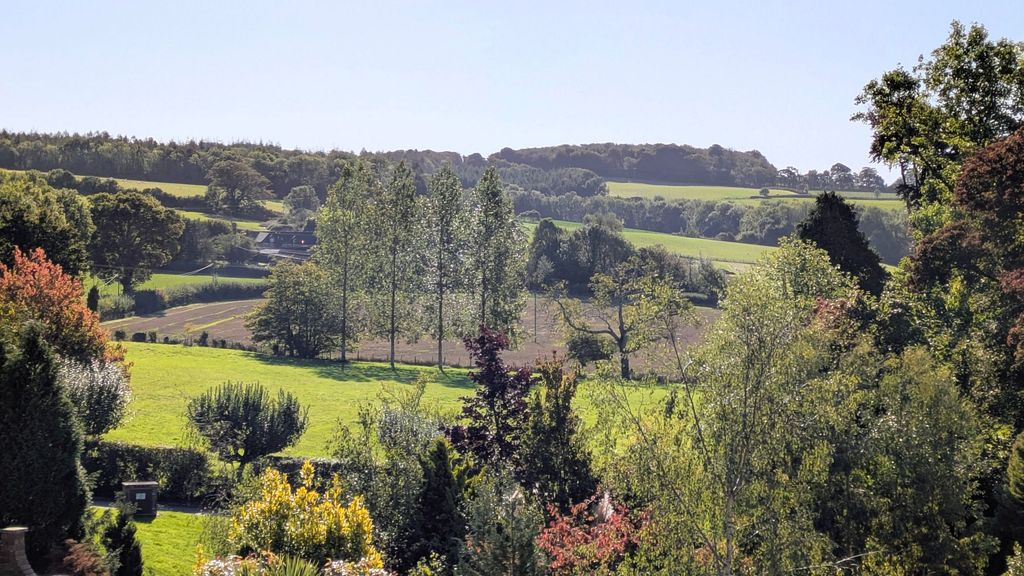 Property photo 2 of 23