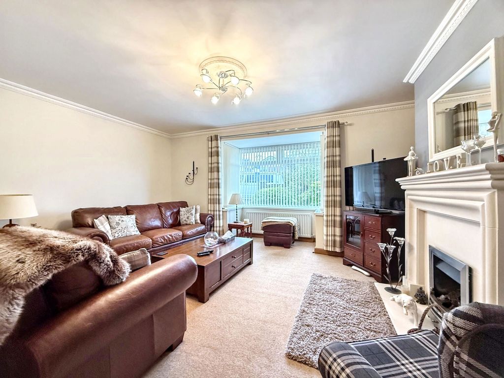 Property photo 3 of 28