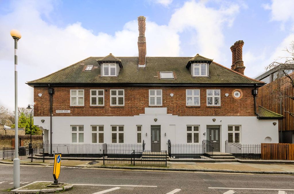 Property photo 1 of 6