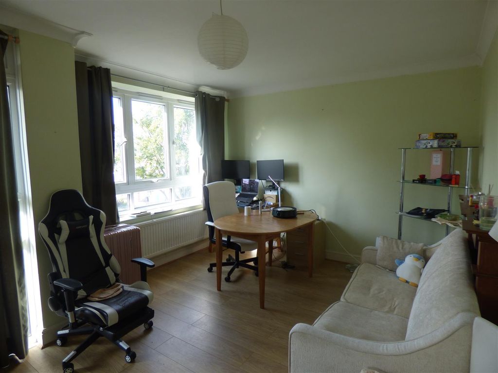 Property photo 1 of 6 P1190053.Jpg