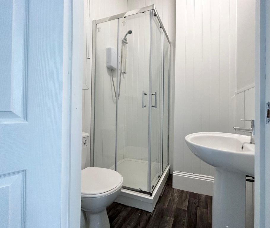 Property photo 3 of 4 Image00020