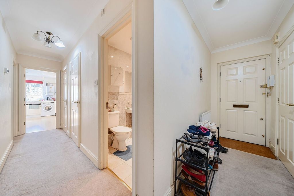 Property photo 3 of 12