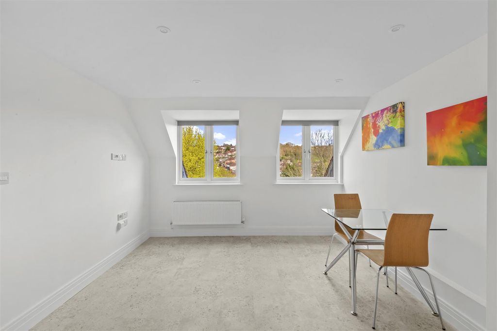 Property photo 2 of 9 Living Area