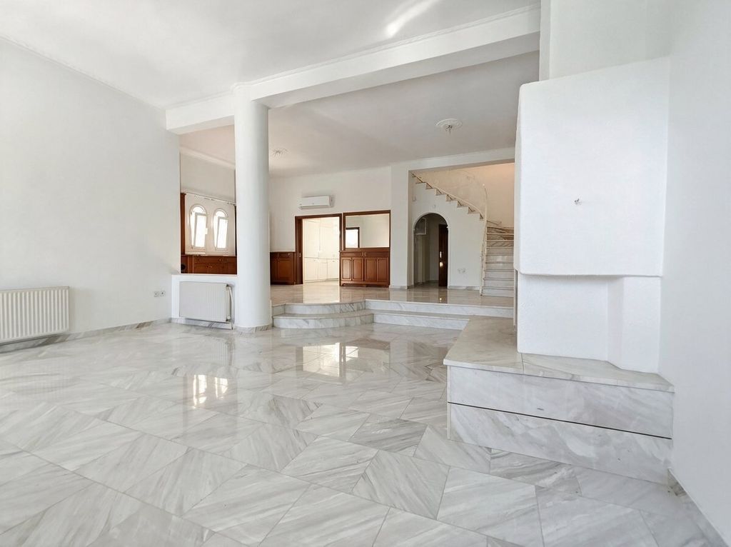 Property photo 1 of 20 House, 365 Sq, For Sale