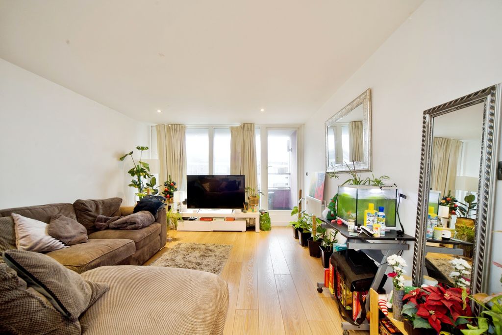 Property photo 1 of 18 Photography