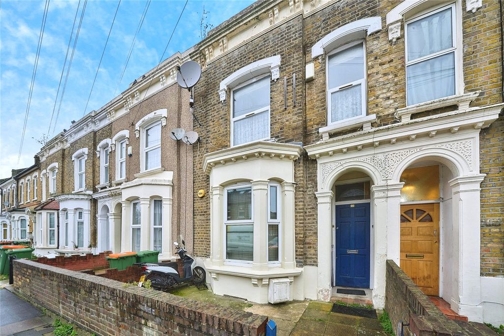 Property photo 2 of 13 Picture No. 10