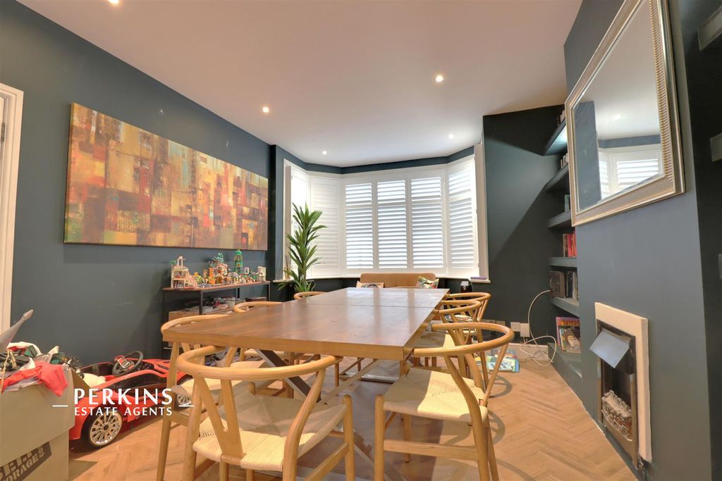 Property photo 3 of 14 Dining.Jpg