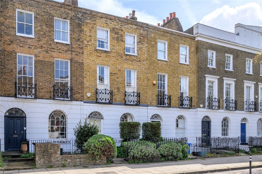 Property photo 1 of 10 Exterior