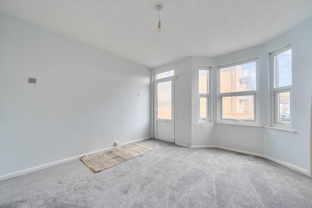 Property photo 2 of 19 Reception