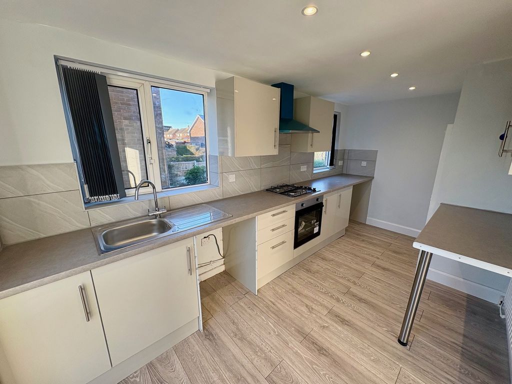 Property photo 2 of 16 Image