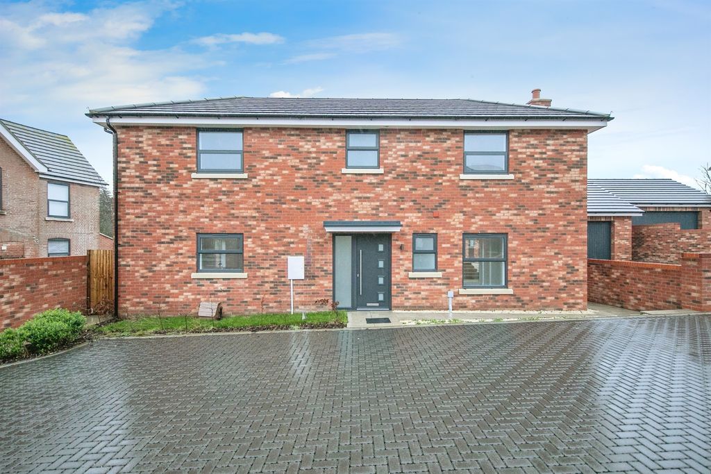 Property photo 2 of 15