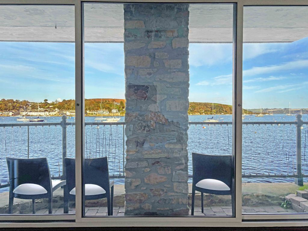 Property photo 3 of 14 Photo 3